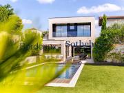 Maison avec piscine et jardin Maison avec piscine et jardin