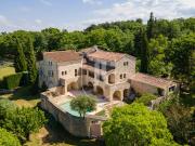 Maison avec piscine et jardin