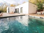Maison avec piscine et jardin