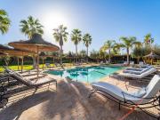 Maison avec piscine et jardin