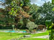 Maison avec piscine et jardin