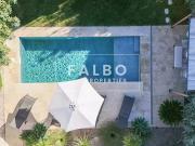 Maison avec piscine et jardin