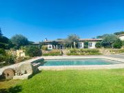 Maison avec piscine et jardin