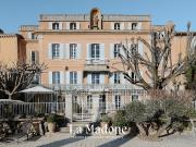 Maison avec piscine et jardin