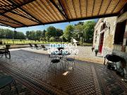 Maison avec piscine et jardin