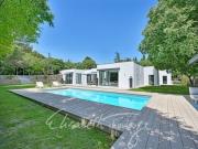 Maison avec piscine et terrasse