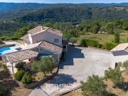 Maison avec piscine et terrasse
