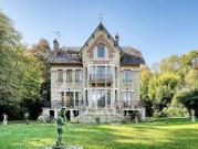 Maison avec piscine et terrasse