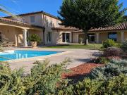 Maison avec piscine et terrasse
