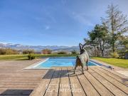Maison avec piscine et terrasse