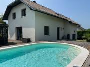 Maison avec piscine et terrasse