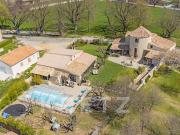 Maison avec piscine et terrasse