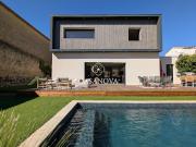 Maison avec piscine et terrasse