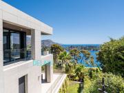 Maison avec piscine et terrasse