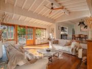 Maison avec piscine et terrasse