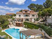 Villa avec piscine et jardin