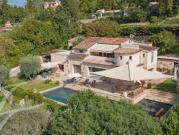 Maison avec piscine et terrasse