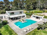 Maison avec piscine et terrasse