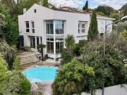 Maison avec piscine et terrasse