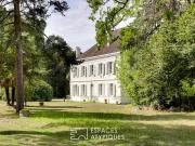 Maison avec piscine et terrasse