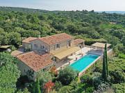 Maison avec piscine et terrasse