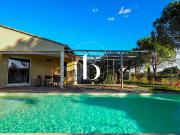 Maison avec piscine et terrasse