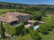 Maison avec piscine et terrasse