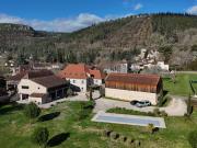 Maison avec piscine et terrasse