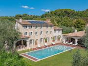 Maison avec piscine et terrasse