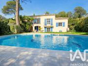 Maison avec piscine et terrasse