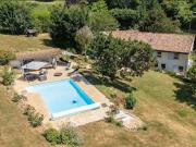 Maison avec piscine et terrasse