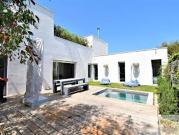 Maison avec piscine et terrasse