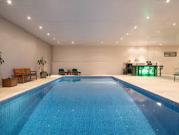 Maison avec piscine et jardin