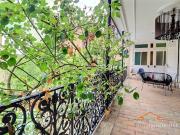 Maison avec piscine et terrasse