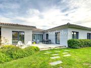 Maison avec piscine et terrasse