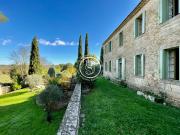 Maison avec piscine et terrasse