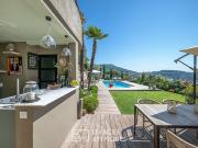 Maison avec piscine et terrasse