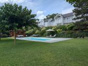 Maison avec piscine et terrasse