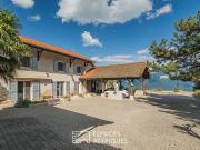 Maison avec piscine et terrasse