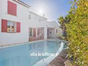 Maison avec piscine et terrasse