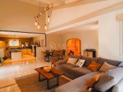 Maison avec piscine et terrasse