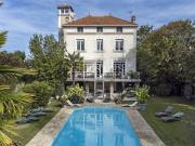 Maison avec piscine et terrasse