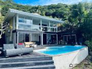 Maison avec piscine et terrasse