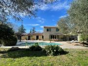 Maison avec piscine et terrasse