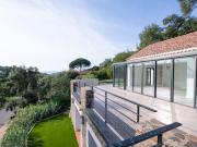 Maison avec piscine et terrasse