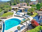 Maison avec piscine et terrasse