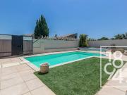 Maison avec piscine et terrasse