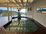 Maison avec piscine et terrasse