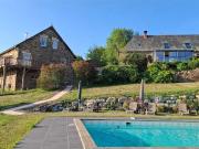Maison avec piscine et terrasse