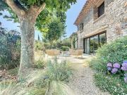 Maison avec piscine et terrasse